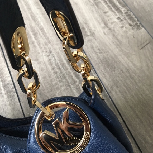 MK Purse - Picture 3 of 6